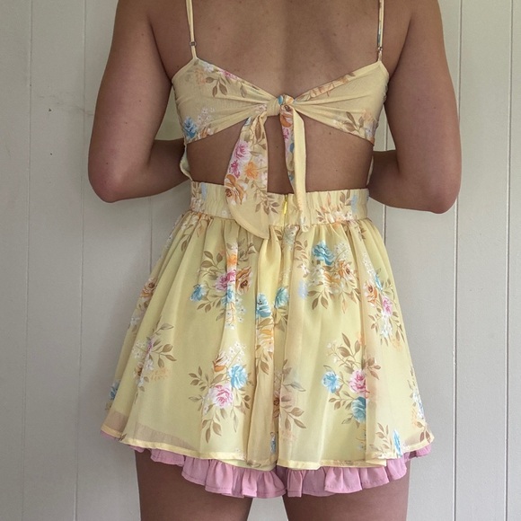 Lucy in the Sky Yellow Floral Mini Dress - Picture 5 of 7